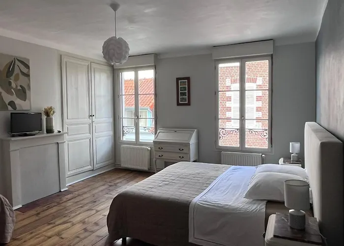 Semesterbostad Maison De Les Coulonneux