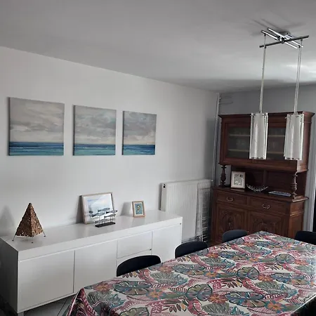 Dom wakacyjny Maison De Les Coulonneux